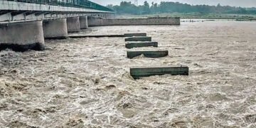 دریائے چناب میں پانی کی سطح میں خطرناک اضافہ، حفاظتی اقدامات تیز کر دیے گئے