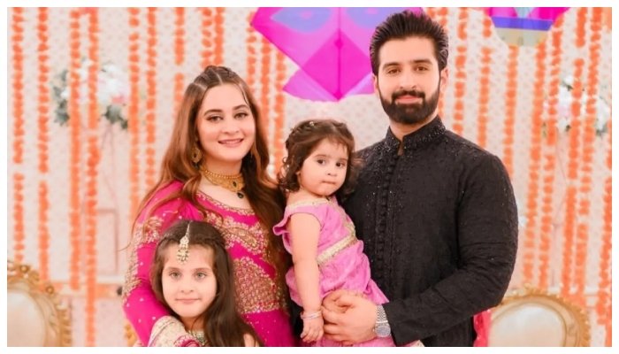 ایمن خان اور منیب بٹ کے ہاں تیسری بیٹی کی پیدائش 1 ایمن خان اور منیب بٹ کے ہاں تیسری بیٹی کی پیدائش