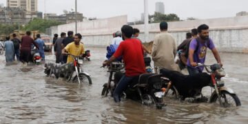 ملک بھر میں مزید بارشوں کا امکان، ندی نالوں میں طغیانی اور لینڈ سلائیڈنگ کا خدشہ