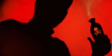 بہن پر تیزاب پھینکنے والےکو 14 سال قید و 10 لاکھ روپے جرمانہ