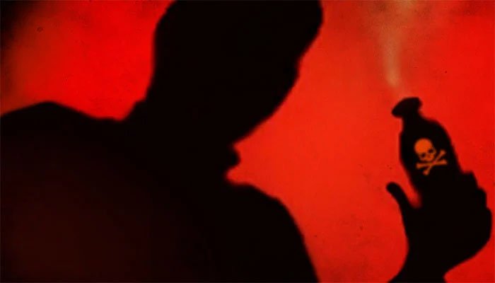 بہن پر تیزاب پھینکنے والےکو 14 سال قید و 10 لاکھ روپے جرمانہ