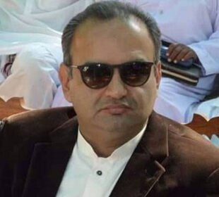سابق رکن قومی اسمبلی رمیش کمار کے گھر ڈکیتی، کروڑوں کانقصان 10 سابق رکن قومی اسمبلی رمیش کمار کے گھر ڈکیتی، کروڑوں کانقصان