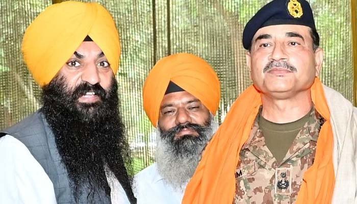 سکھ رہنما رمیش سنگھ نےفیلڈ مارشل کوخراج تحسین پیش کردیا