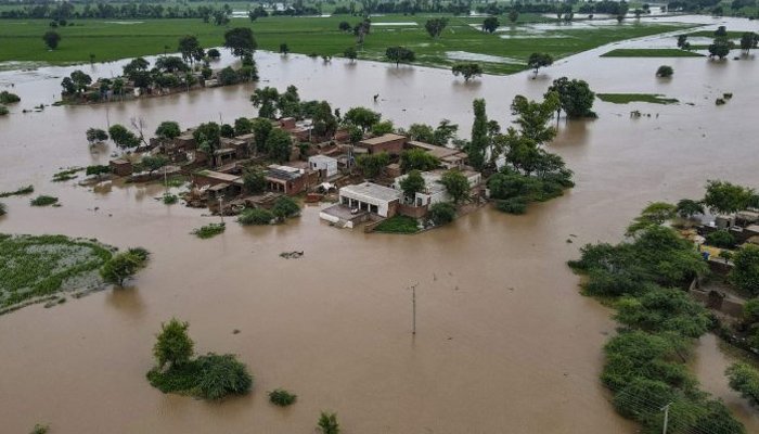 چناب کا ریلا جھنگ میں داخل، سینکڑوں دیہات زیر آب