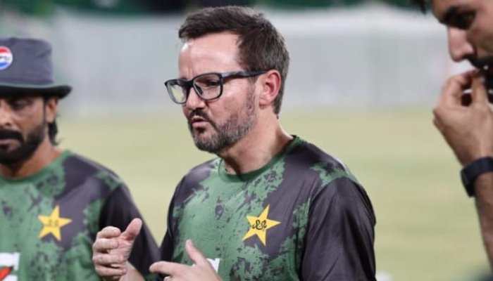 ہیڈ کوچ نے فتوحات سیلاب متاثرین کے نام کر دیں