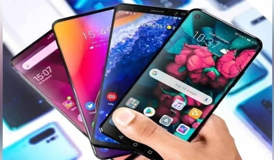 حکومت کا آسان اقساط پر اسمارٹ فونز دینے کا فیصلہ