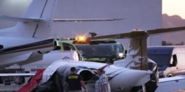 بریکنگ نیوز : امریکی ائیر ایمبولینس کا طیارہ گر کر تباہ