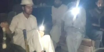 زمرد کان سے 7 گھنٹے بعد مزدوروں کو نکال لیا گیا
