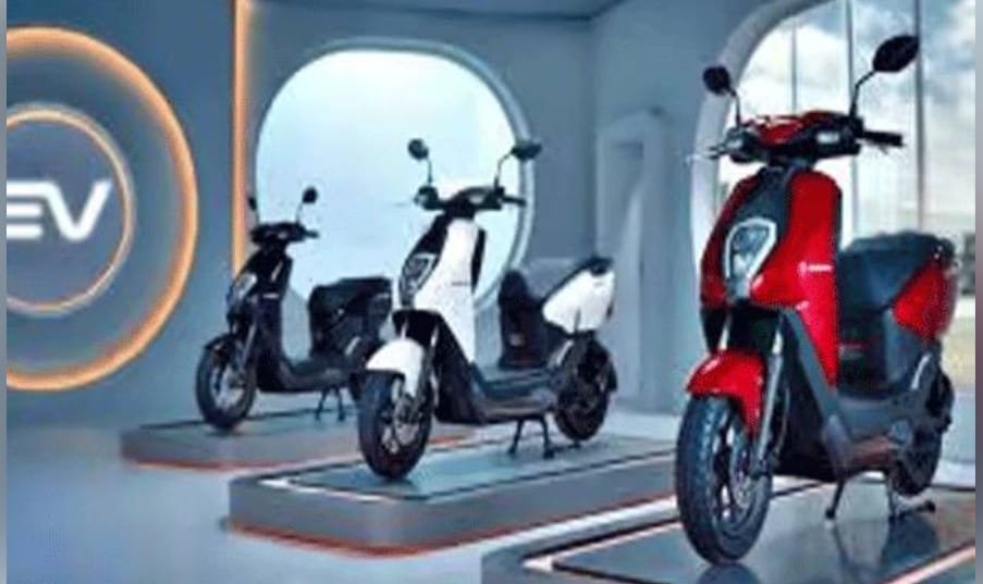 صرف 14 ہزار روپے میں ہونڈا آئی کون خریدنے کا موقع