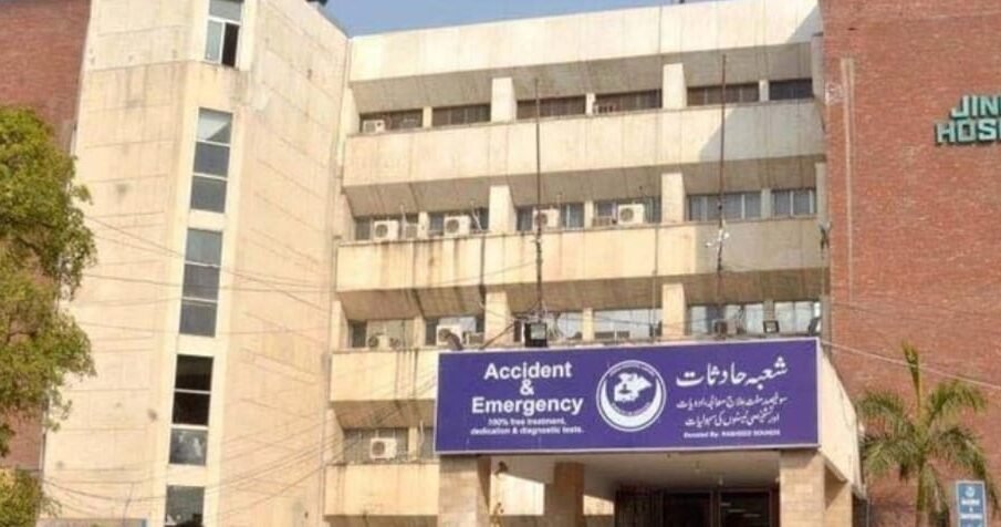 زبردستی آپریشن کے بعد ڈاکٹر معطل