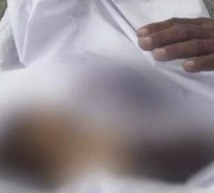 قینچی کے وار کر کے ماں نے بیٹے کو قتل کر دیا 8 قینچی کے وار کر کے ماں نے بیٹے کو قتل کر دیا