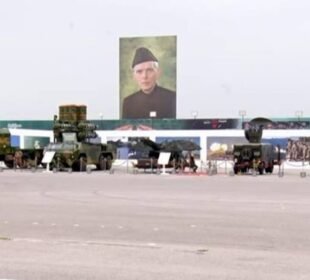 شکر پڑیاں پریڈ گراؤنڈ میں دفاعی سازو سامان کی نمائش 3 شکر پڑیاں پریڈ گراؤنڈ میں دفاعی سازو سامان کی نمائش