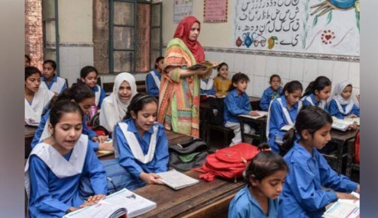 IMG-20250813-WA0015پنجاب حکومت نے ایک بار پھر چھٹیوں کی تاریخ تبدیل کر دی