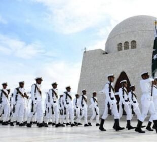 مزار قائد پر گارڈز کی تبدیلی کی پروقار تقریب 9 مزار قائد پر گارڈز کی تبدیلی کی پروقار تقریب