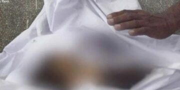 ماں نے 2 بچوں کا گلہ کاٹ کر موت کے گھاٹ اتار دیا