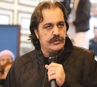 ہم سیاست کر رہے ہیں بغاوت پر مجبور نہ کیا جائے 3 ہم سیاست کر رہے ہیں بغاوت پر مجبور نہ کیا جائے