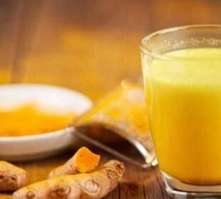 ہلدی والے نیم گرم دودھ کے فوائد