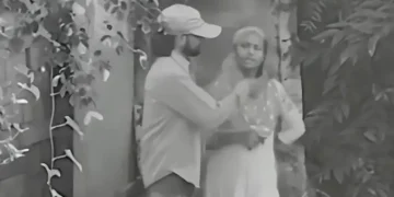 شوہر کا بیوی پر حملہ: سڑک پر گلا کاٹنے کی کوشش، ویڈیو وائرل