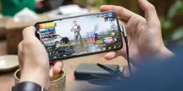 لاہور: پب جی کے شوقین لڑکے کو گھر کے 4 افراد کے قتل پر 100 سال قید کی سزا 40 لاہور: پب جی کے شوقین لڑکے کو گھر کے 4 افراد کے قتل پر 100 سال قید کی سزا