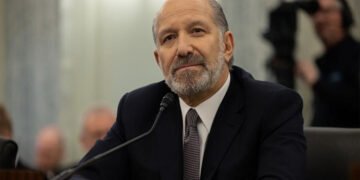 بھارت کو مذاکرات کی میز پر آنا ہوگا یا اضافی ٹیرف کا سامنا کرنا ہوگا