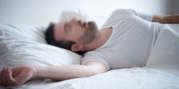 خراٹوں سےپریشان نوجوان نےچچا کوزہردے دیا
