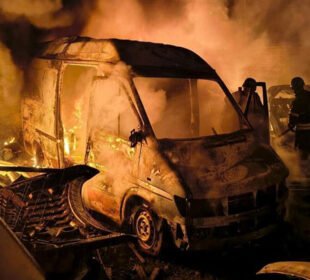 یوکرین کے دارالحکومت کیف پر فضائی حملے، متعدد ہلاکتیں اور عمارتوں کو نقصان 5 یوکرین کے دارالحکومت کیف پر فضائی حملے، متعدد ہلاکتیں اور عمارتوں کو نقصان