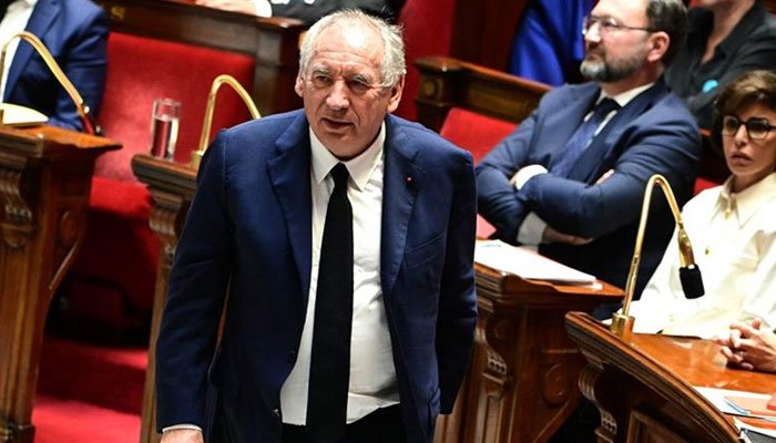 فرانسیسی وزیراعظم اعتماد کا ووٹ نہ لے سکے، سیاسی بحران مزید گہرا