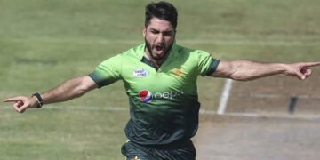 فاسٹ بولر عثمان شنواری نے بین الاقوامی کرکٹ سے ریٹائرمنٹ لے لی