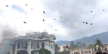 بدعنوانی کے خلاف تحریک زوروں پر، وزرا کے گھروں پر حملے