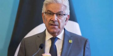 "دہشتگردی میں افغان سرزمین کا استعمال افسوسناک ہے: وزیر دفاع"
