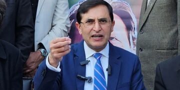 اڈیالا جیل کے باہر تشدد کا واقعہ، بیرسٹر گوہر کی صحافیوں سے معذرت