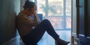 بچہ سوتا نہیں تھا، ماں نے فریج میں رکھ دیا ؛ افسوسناک واقعہ
