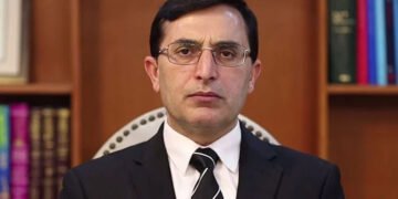 پنجاب حکومت فوری عملی اقدامات کرے، فوٹو سیشن کافی نہیں: بیرسٹر گوہر