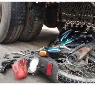 لانڈھی کراچی میں واٹر ٹینکر کی ٹکر سے ماں بیٹا جاں بحق