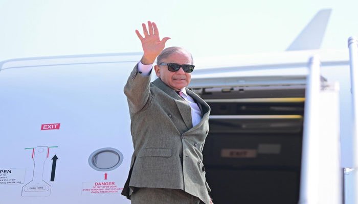 وزیراعظم شہباز شریف تین ملکی دورے پر روانہ