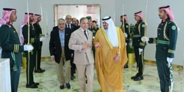 وزیراعظم شہباز شریف کا سعودی عرب دورہ مکمل، لندن روانہ