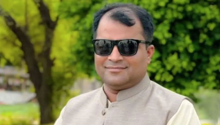 بغیرلائسنس ادویات فروخت کرنےپر حکیم شہزادکی گرفتاری کاحکم جاری