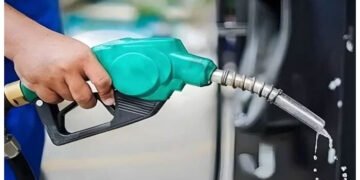 پیٹرول اور ڈیزل پر ٹیکس کی تفصیلات سامنے آگئیں