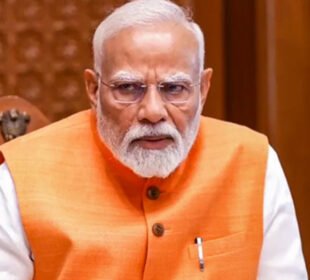 کھیل کو سیاست سے جوڑنے پر بھارتی وزیراعظم تنقید کی زد میں 1 کھیل کو سیاست سے جوڑنے پر بھارتی وزیراعظم تنقید کی زد میں