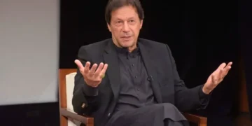 "دو مسلم ممالک میں امن کے لیے تیار ہوں، عمران خان کی پیرول پر رہائی کی درخواست" 1 "دو مسلم ممالک میں امن کے لیے تیار ہوں، عمران خان کی پیرول پر رہائی کی درخواست"