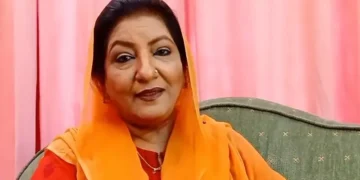 عشرت فاطمہ کی وفات کی افواہیں بےبنیاد، سینئرنیوز کاسٹرکا ردِعمل