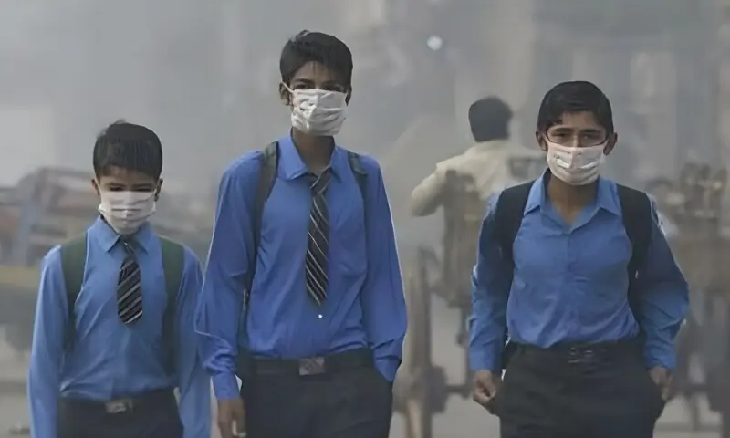 لاہور میں اسموگ کے باعث اسکولوں کے اوقات کار میں تبدیلی