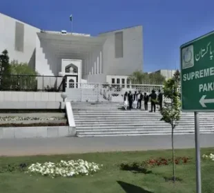 بیرسٹر گوہر علی خان نے عمر ایوب اور شبلی فراز کی نااہلی کی اپیلیں واپس لے لیں