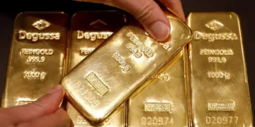 پاکستان میں سونے کی قیمت میں کمی، چاندی کی قیمت بھی گر گئی 22 پاکستان میں سونے کی قیمت میں کمی، چاندی کی قیمت بھی گر گئی