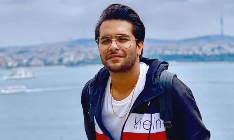 عاصم اظہر نے انسٹاگرام پر سب پوسٹس ڈیلیٹ کر دیں 1 عاصم اظہر نے انسٹاگرام پر سب پوسٹس ڈیلیٹ کر دیں