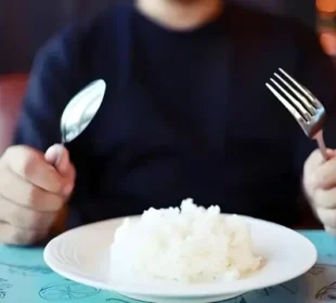 ہڈیوں کے لیے چاول مفید یا نقصان دہ؟ جانیں ماہرین کی وضاحت