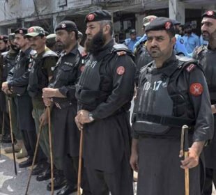 خیبر پختونخوا میں امن و امان کے لیے ایف سی کو جدید تربیت دینے کا فیصلہ