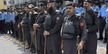 خیبر پختونخوا میں امن و امان کے لیے ایف سی کو جدید تربیت دینے کا فیصلہ