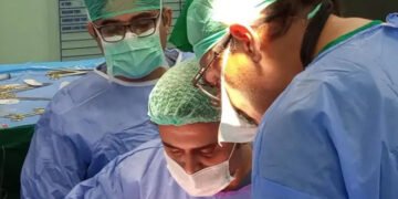 پاکستان میں پہلی بار خاتون کے عطیہ کردہ قارنیہ کی کامیاب پیوند کاری، دو سپاہیوں کی بینائی بحال