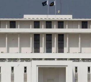 آزاد کشمیر میں حکومت سازی سے متعلق ایوان صدر میں مشاورتی اجلاس